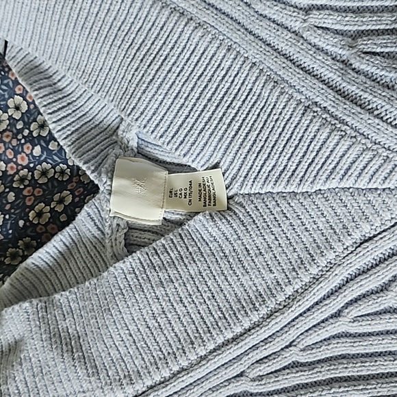 Slouchy Blue Sweater Vest - Picture 3 of 3